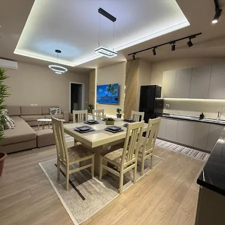 Appartement Modern Penthouse With Outdoor Living And Views *